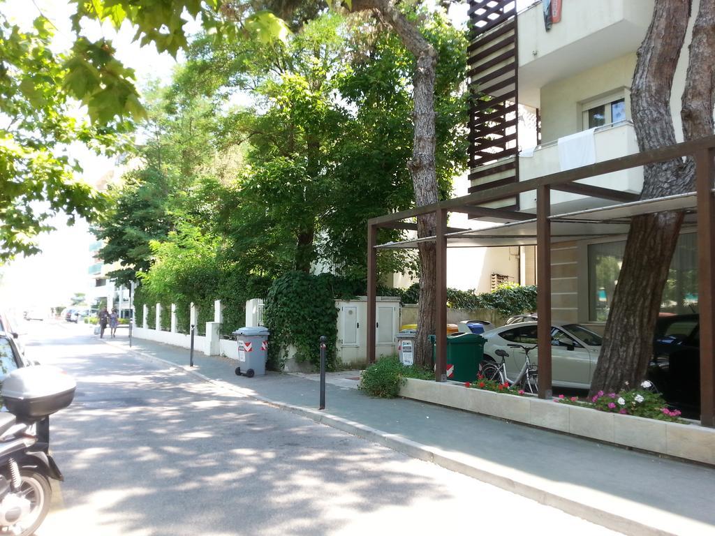 Residence Nocchiero Riccione Buitenkant foto