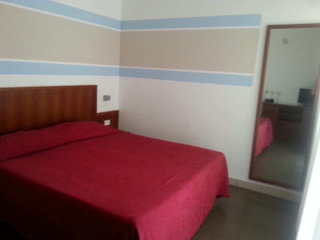 Residence Nocchiero Riccione Buitenkant foto