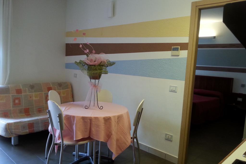 Residence Nocchiero Riccione Buitenkant foto